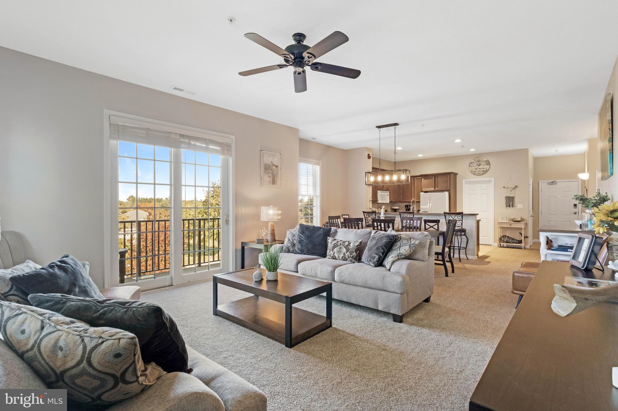 17400 N VILLAGE MAIN BOULEVARD 10