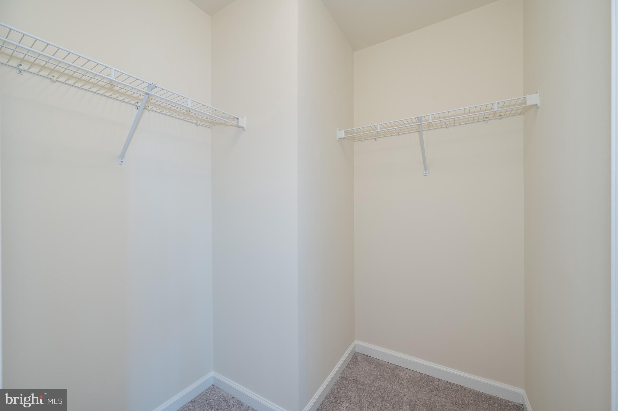 LAKELAND PLACE - Residential