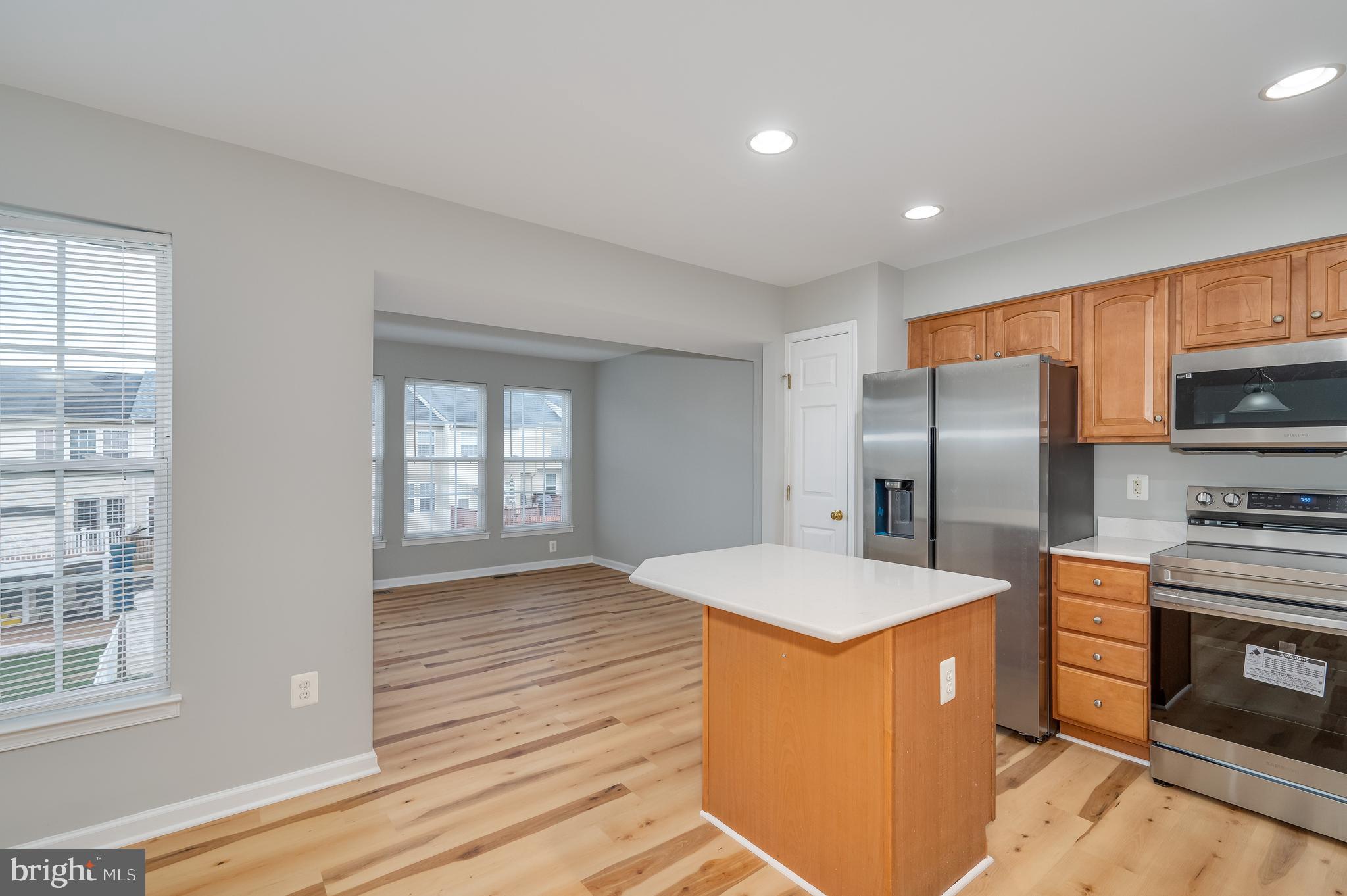 LAKELAND PLACE - Residential