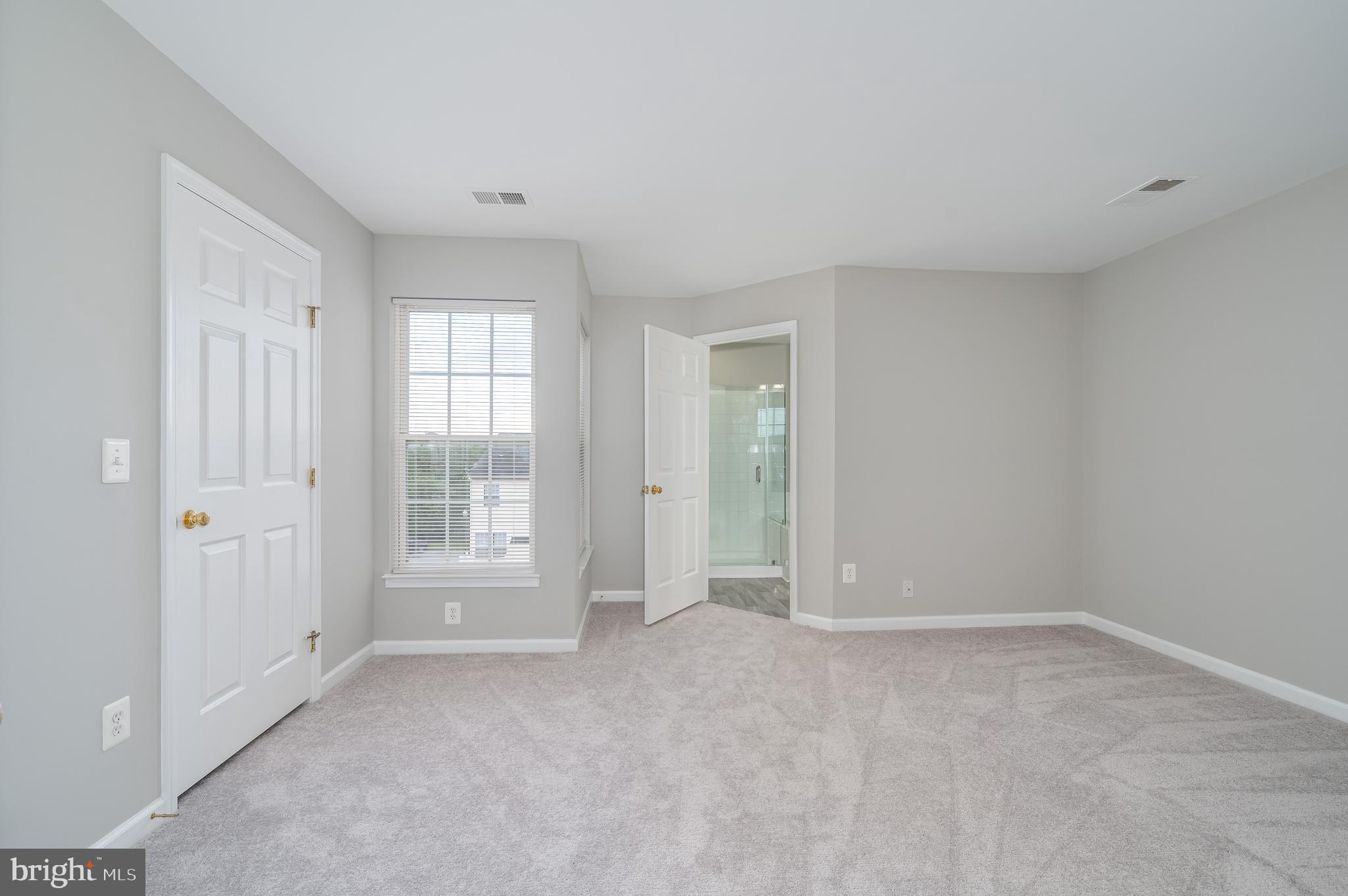 LAKELAND PLACE - Residential