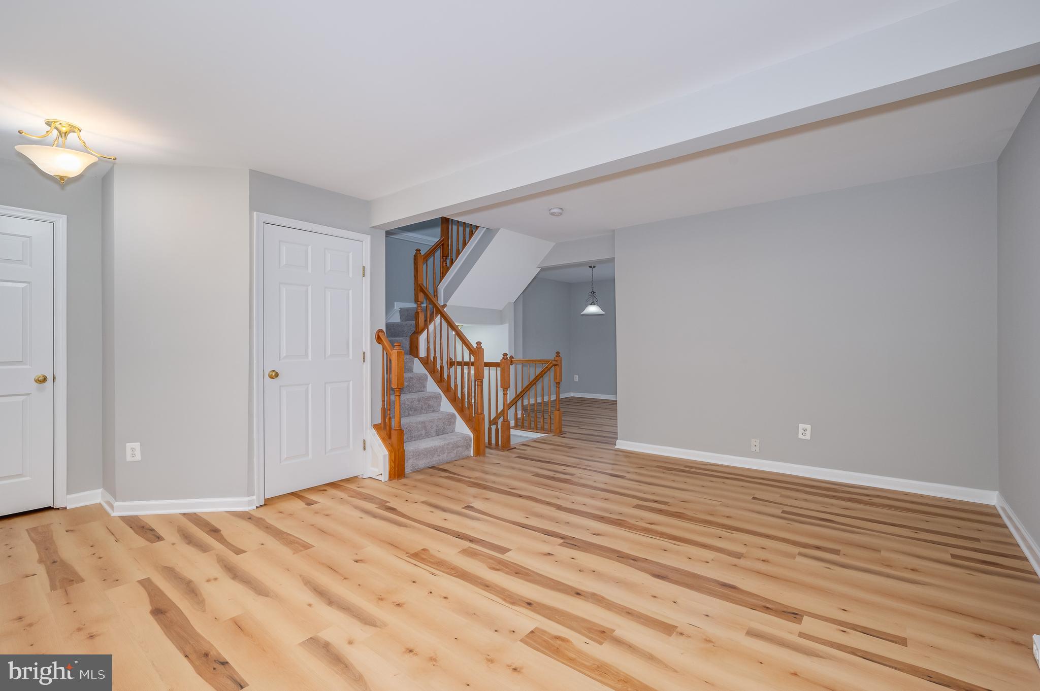 LAKELAND PLACE - Residential