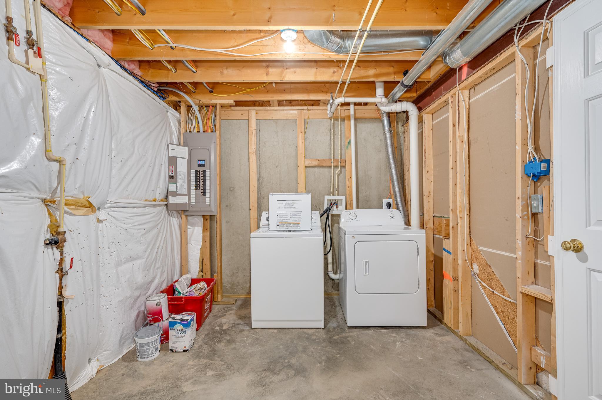 LAKELAND PLACE - Residential