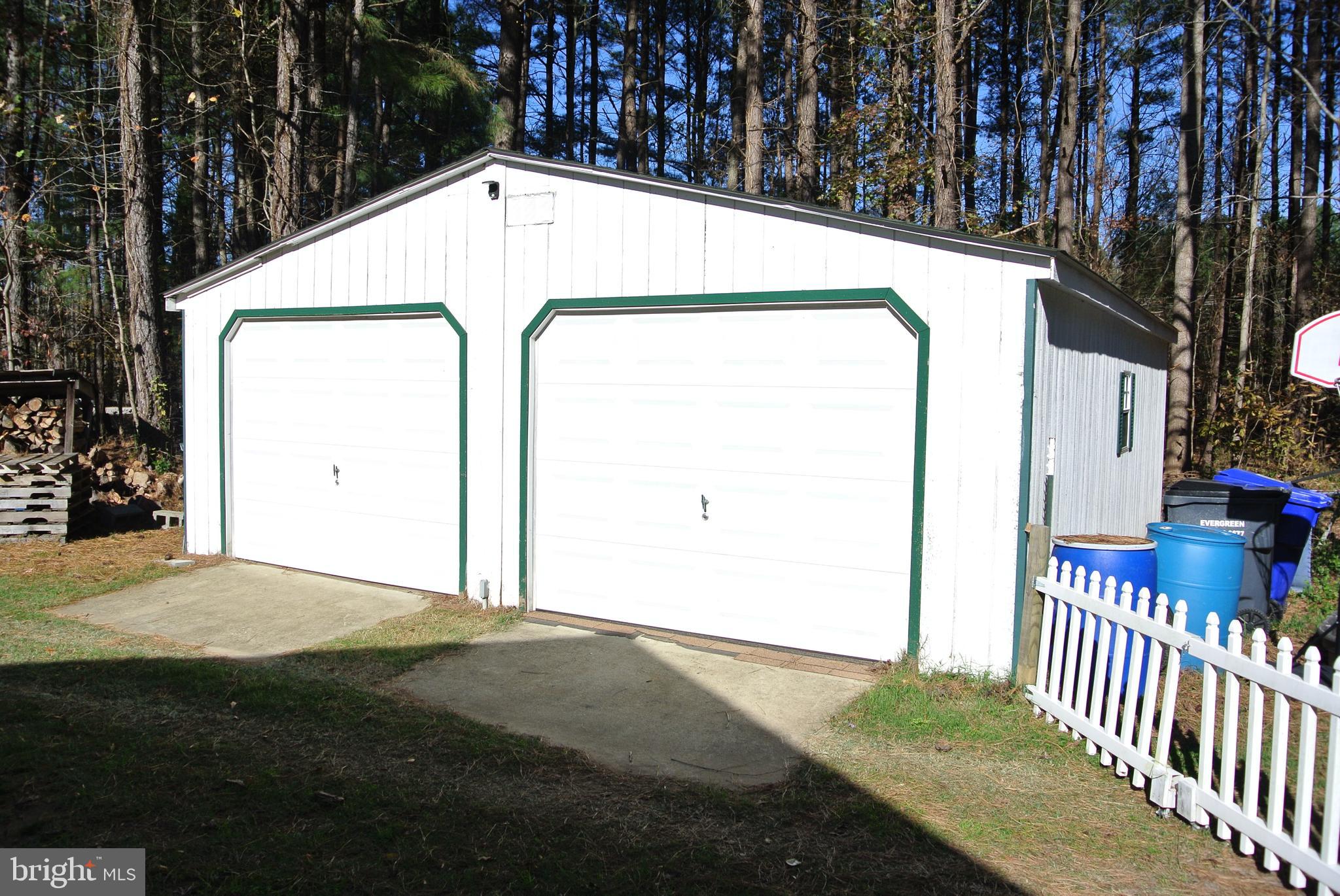 INDIAN CREEK ESTATES - Residential