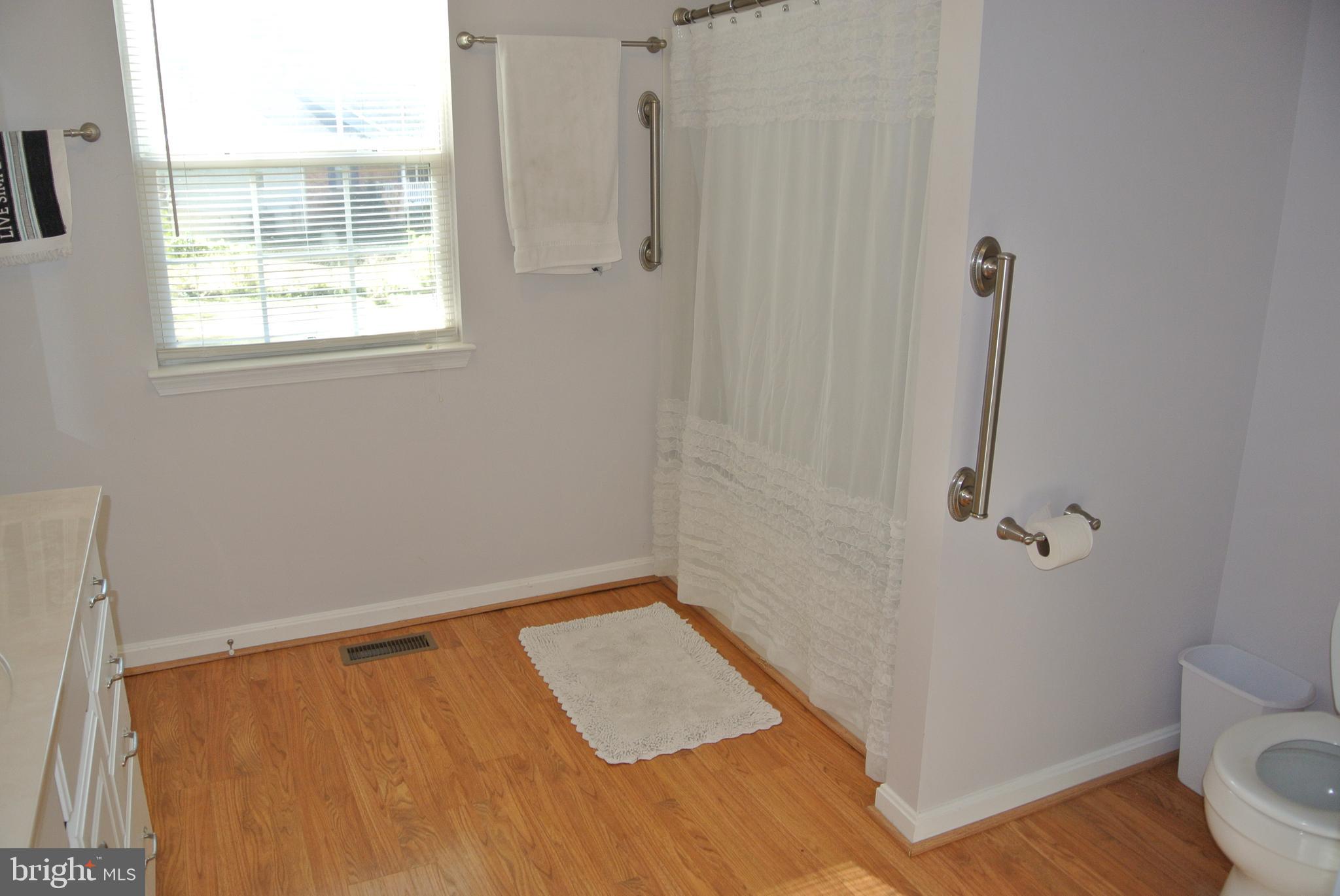 INDIAN CREEK ESTATES - Residential