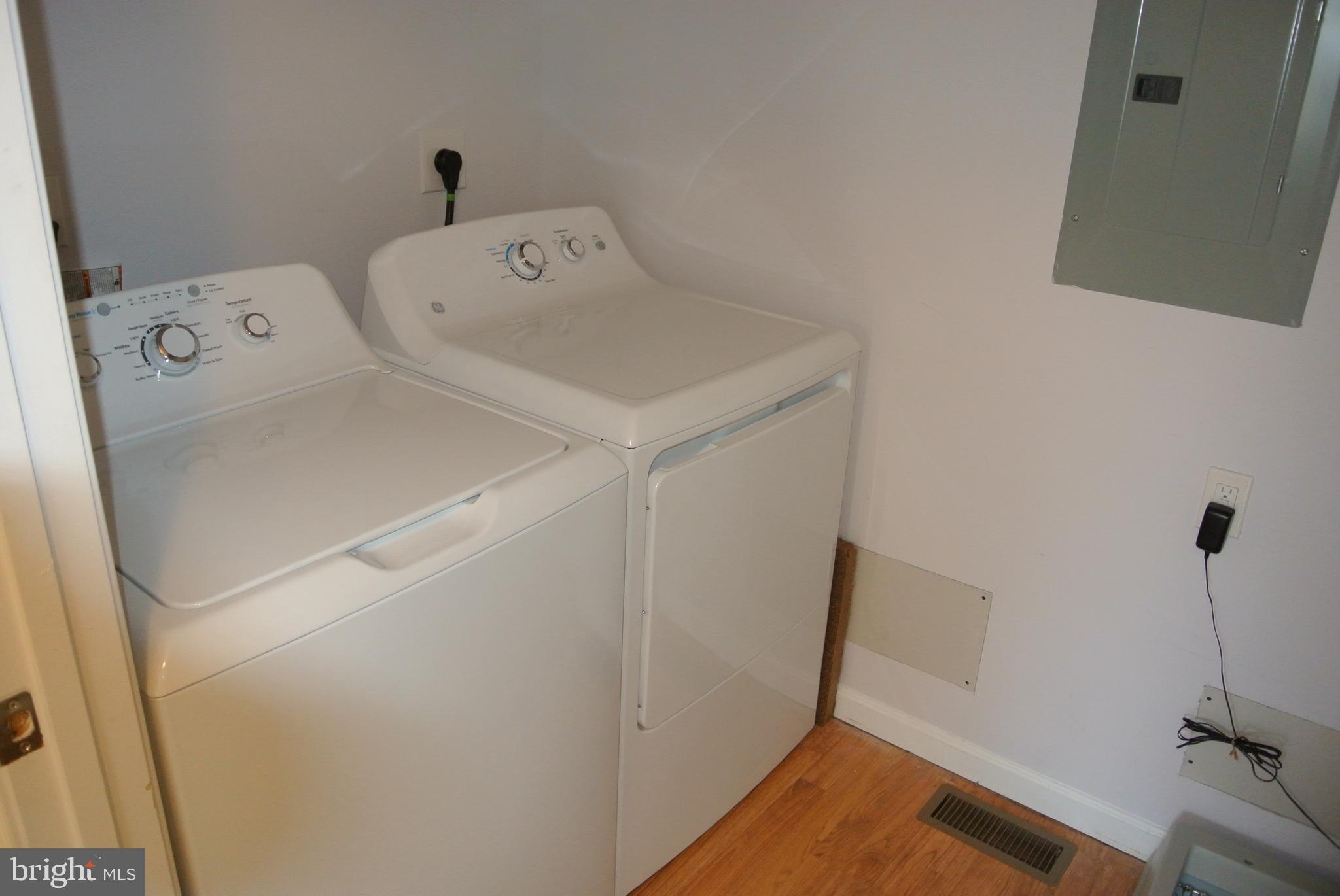 INDIAN CREEK ESTATES - Residential