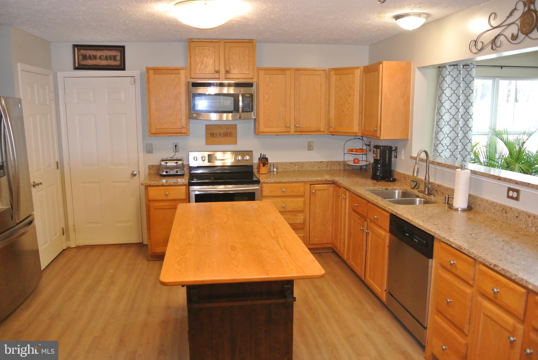 INDIAN CREEK ESTATES - Residential