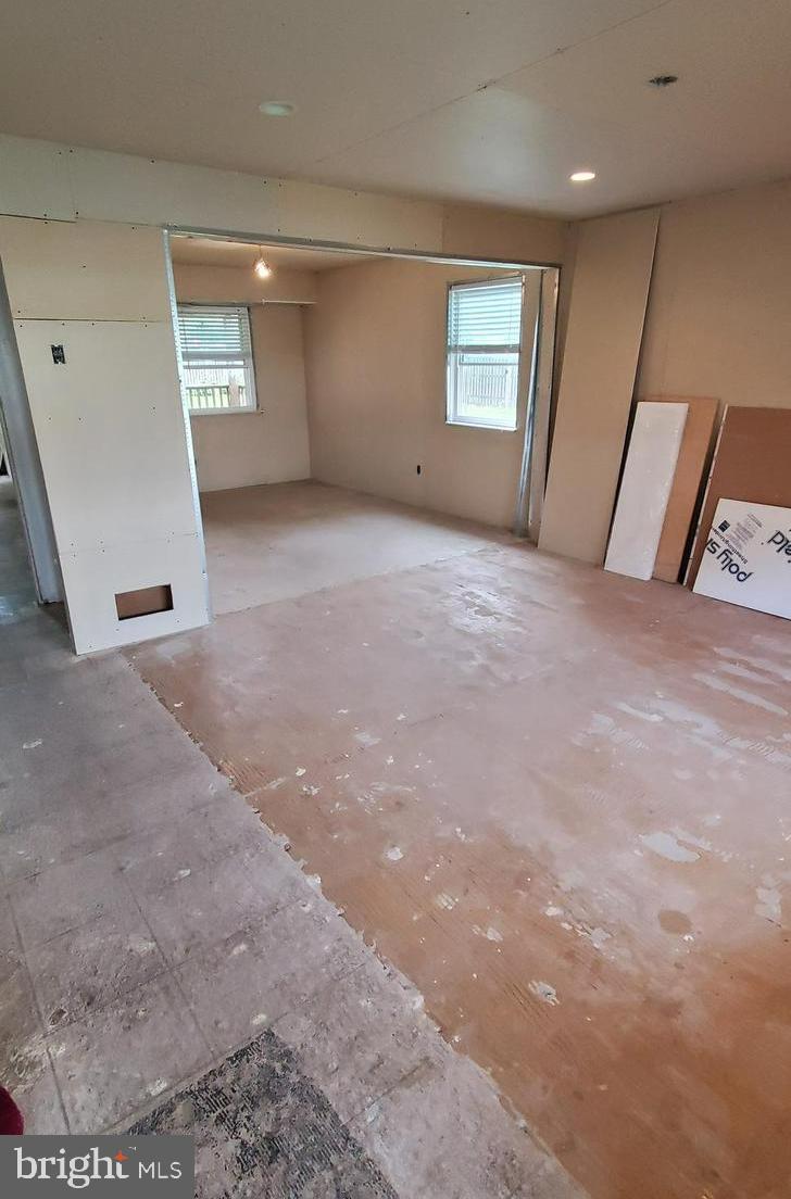 NESHAMINY VALLEY - Residential