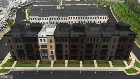 21843 BECKHORN STATION TERRACE BROADLANDS VA 20148