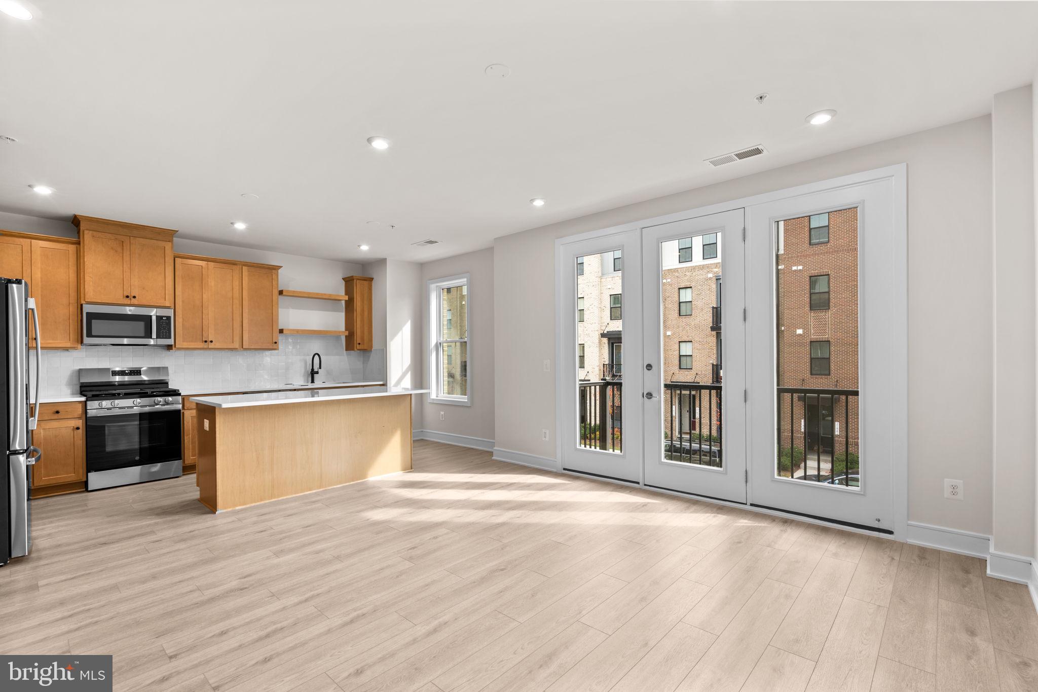 DEMOTT & SILVER - Residential