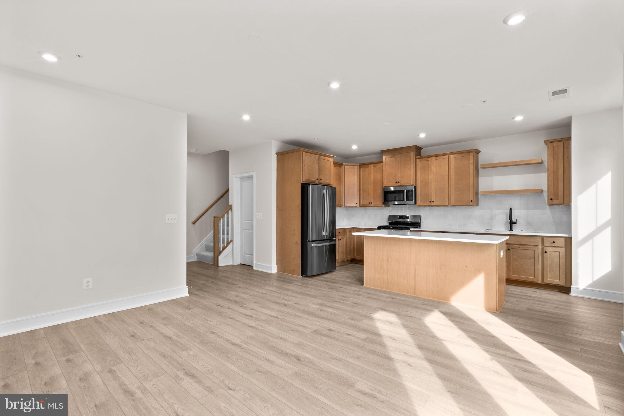 DEMOTT & SILVER - Residential