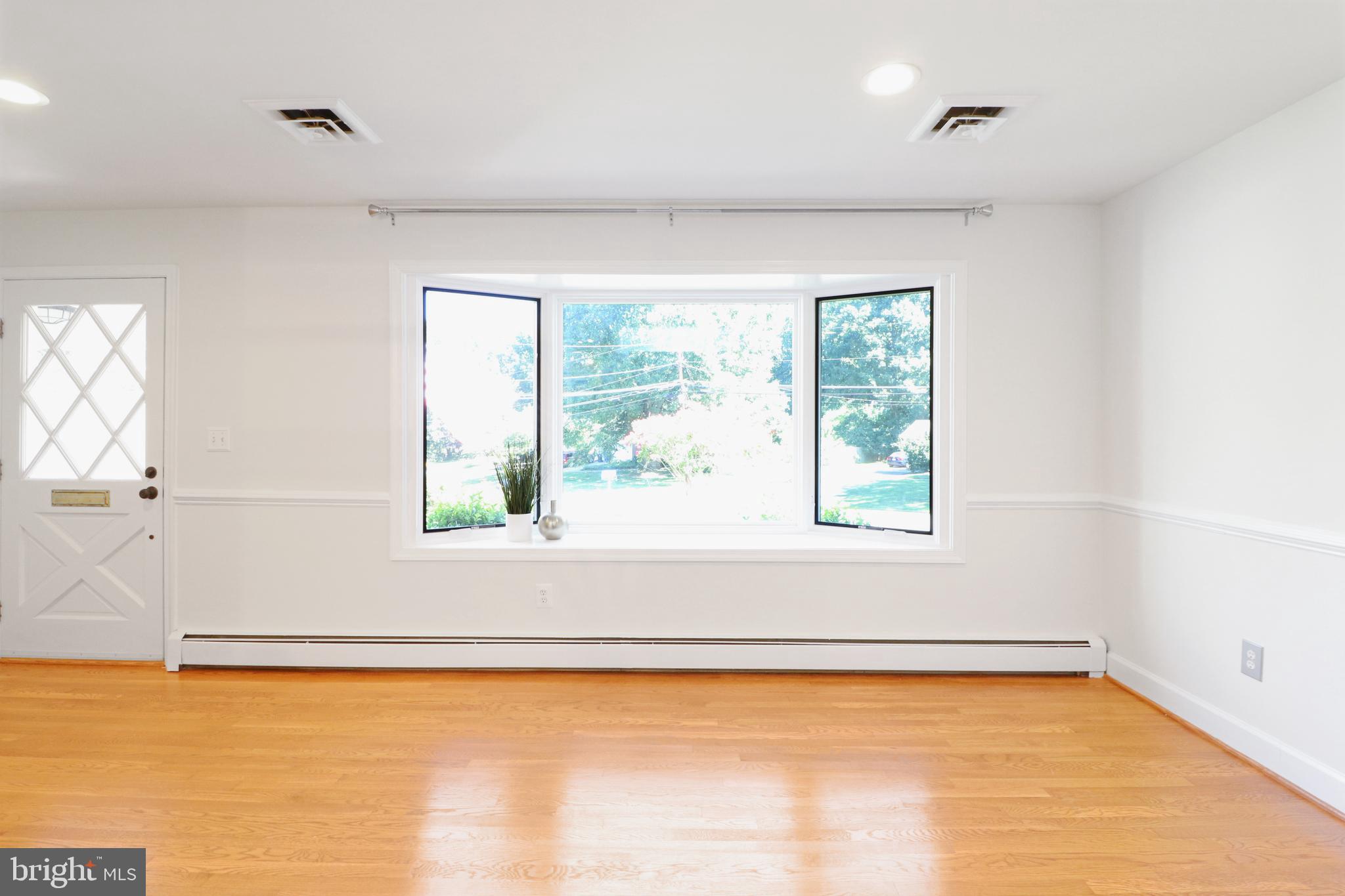 VALEWOOD MANOR - Residential Lease