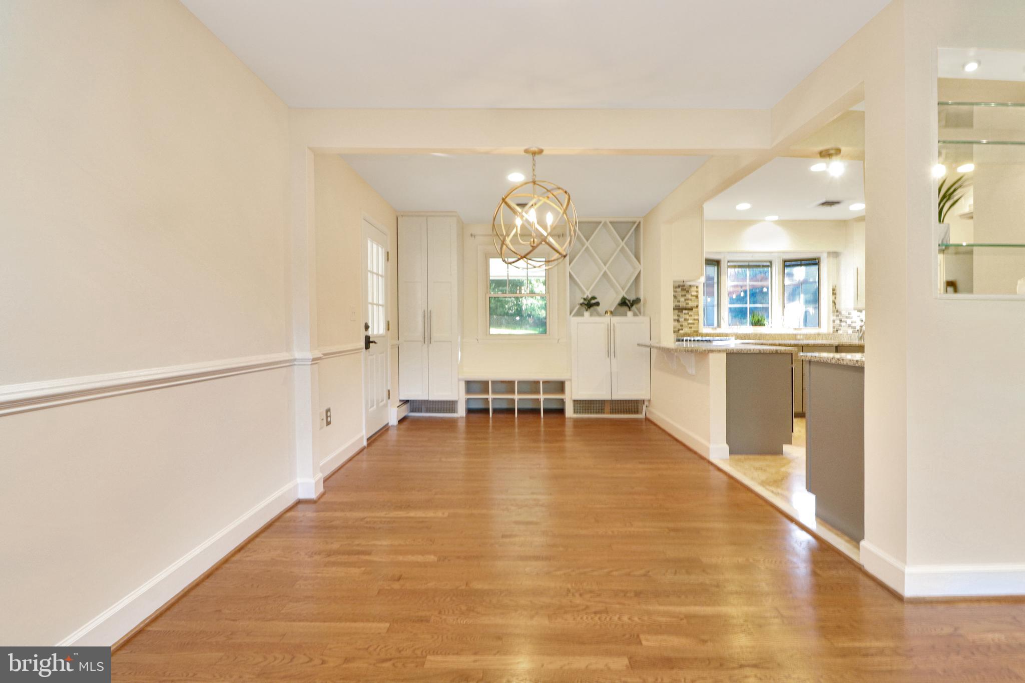 VALEWOOD MANOR - Residential Lease