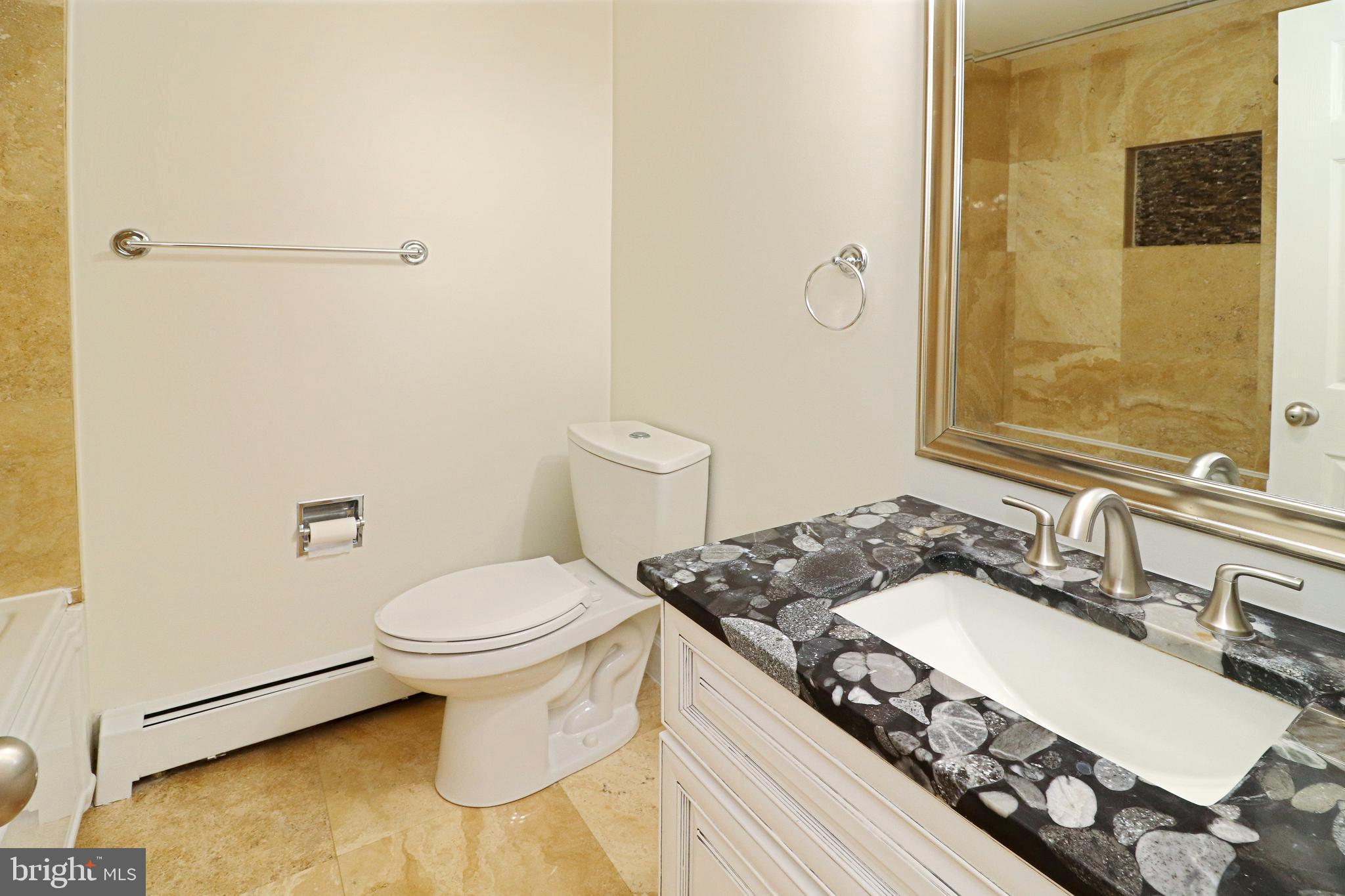 VALEWOOD MANOR - Residential Lease