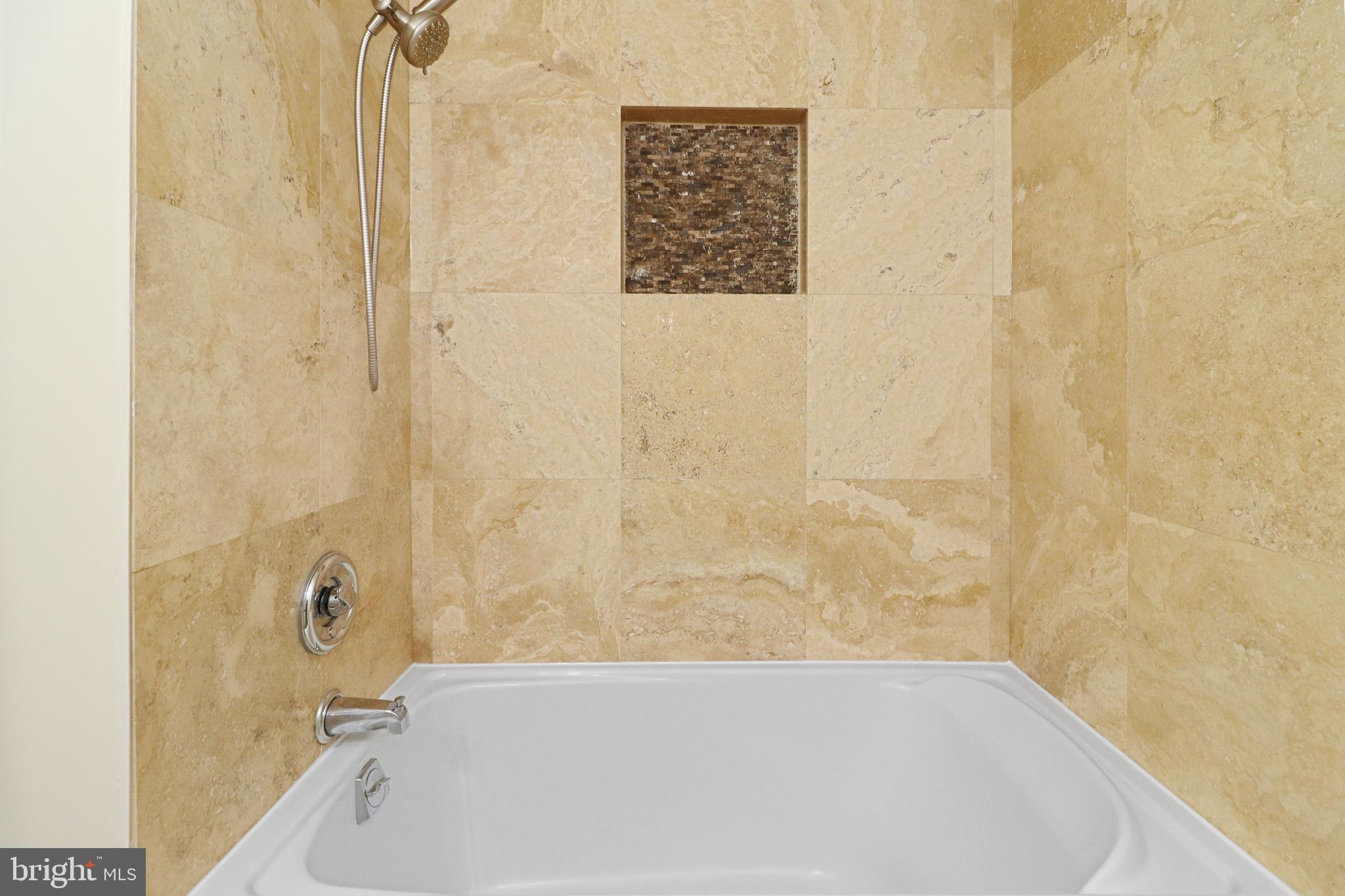 VALEWOOD MANOR - Residential Lease