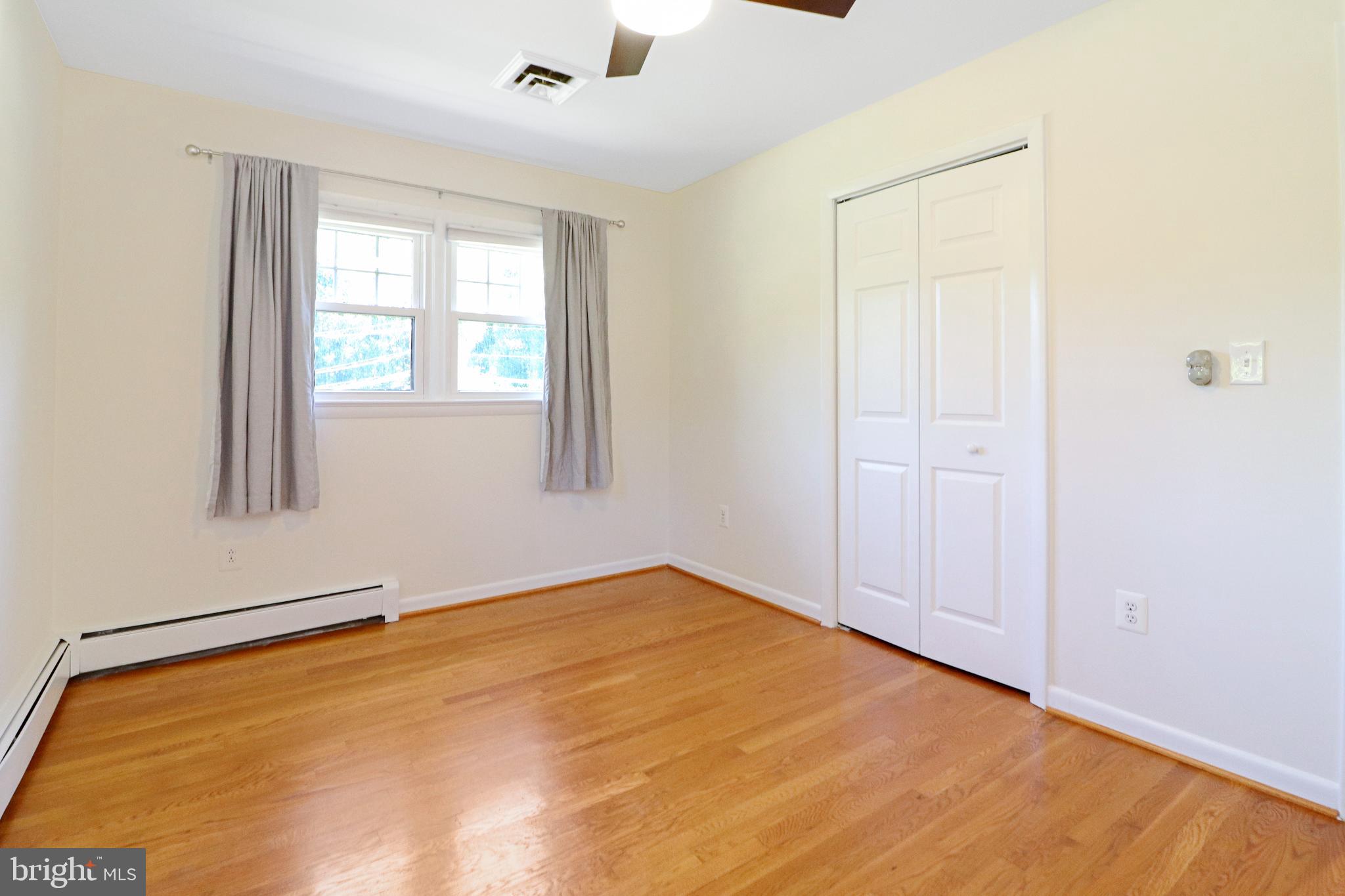 VALEWOOD MANOR - Residential Lease