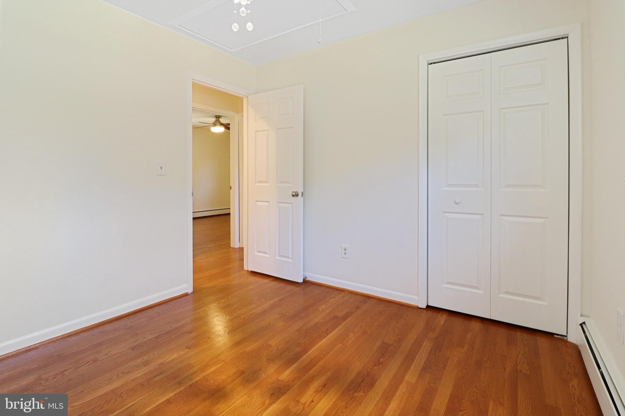 VALEWOOD MANOR - Residential Lease