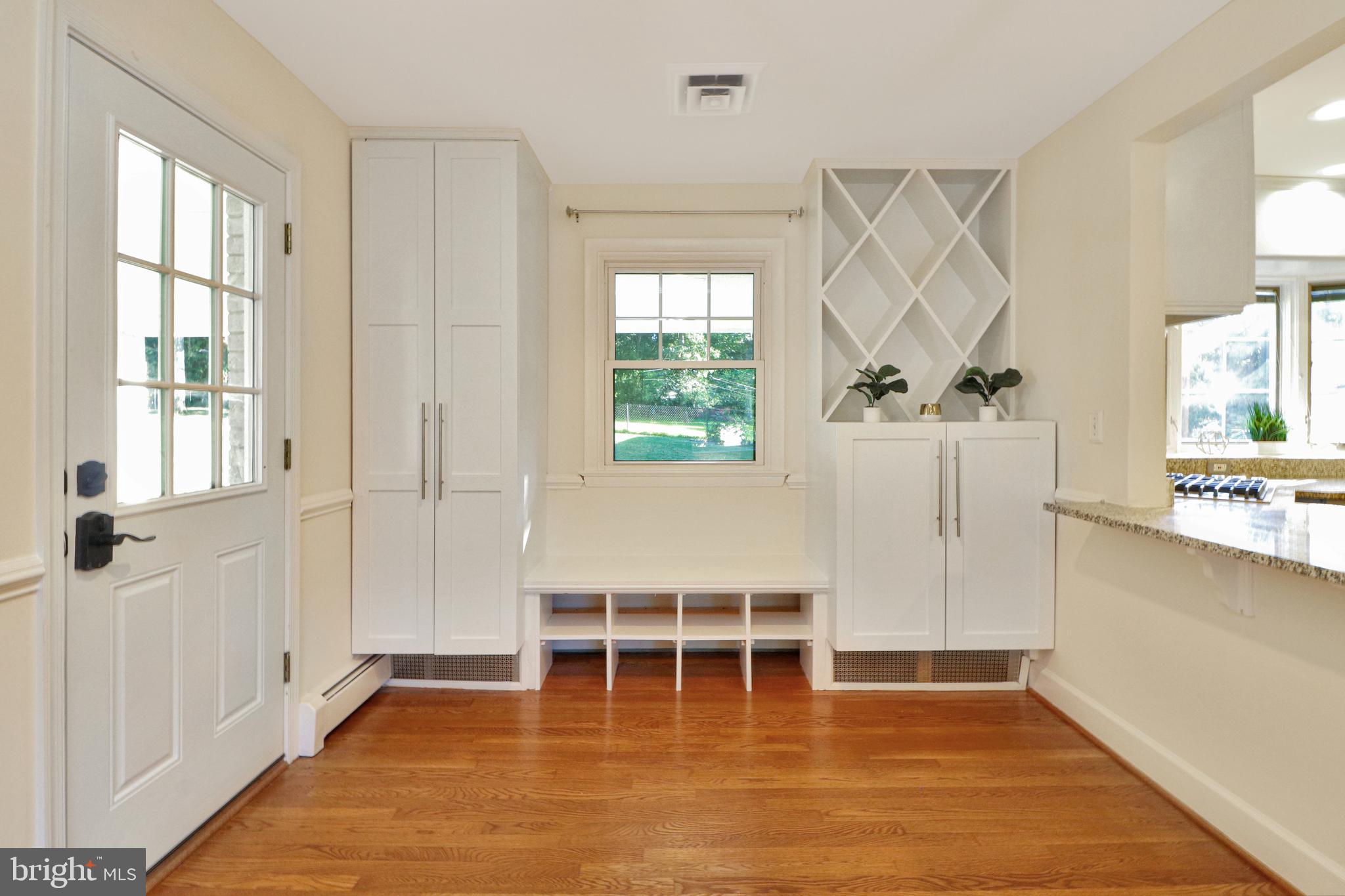 VALEWOOD MANOR - Residential Lease