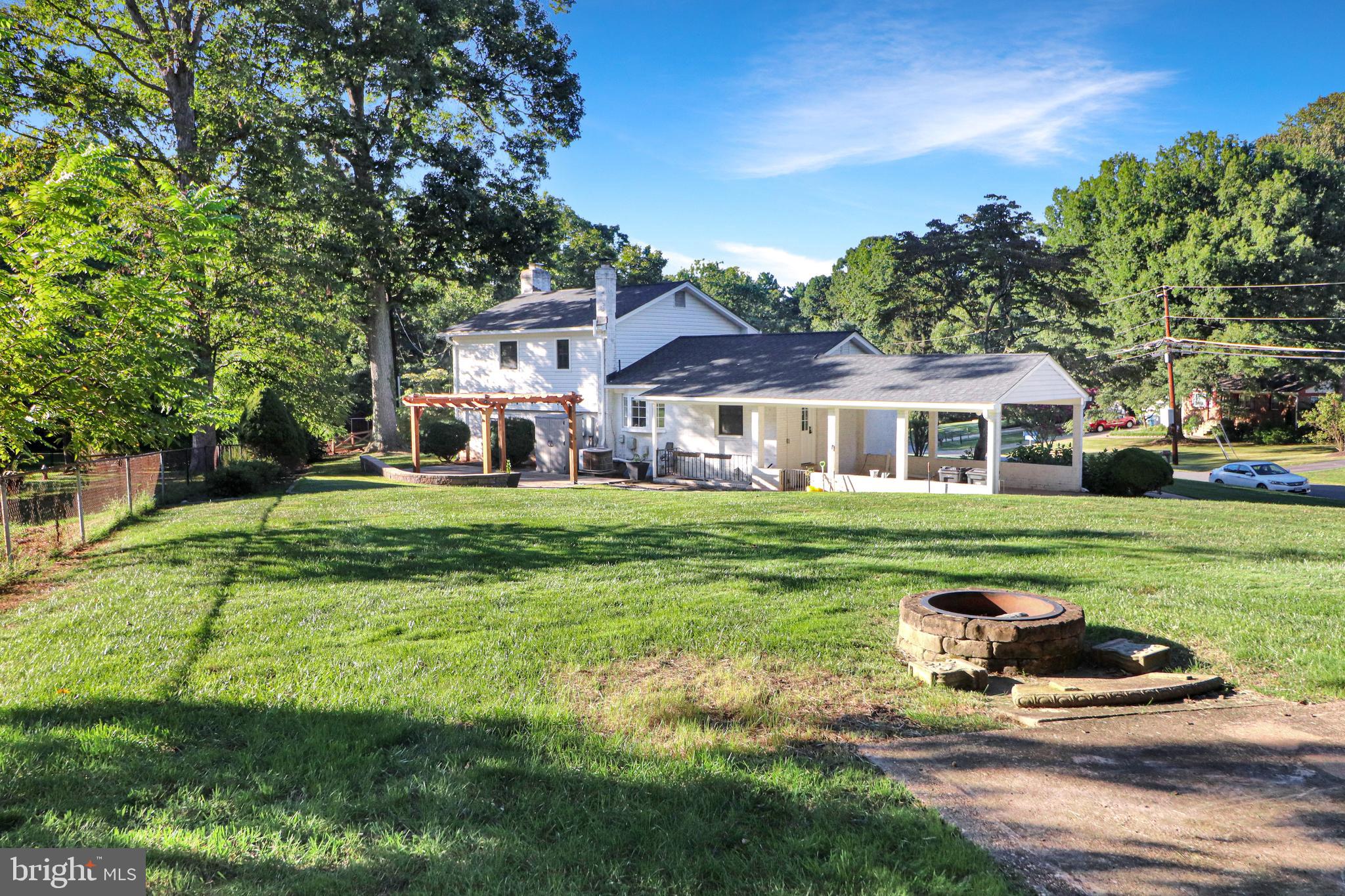 VALEWOOD MANOR - Residential Lease