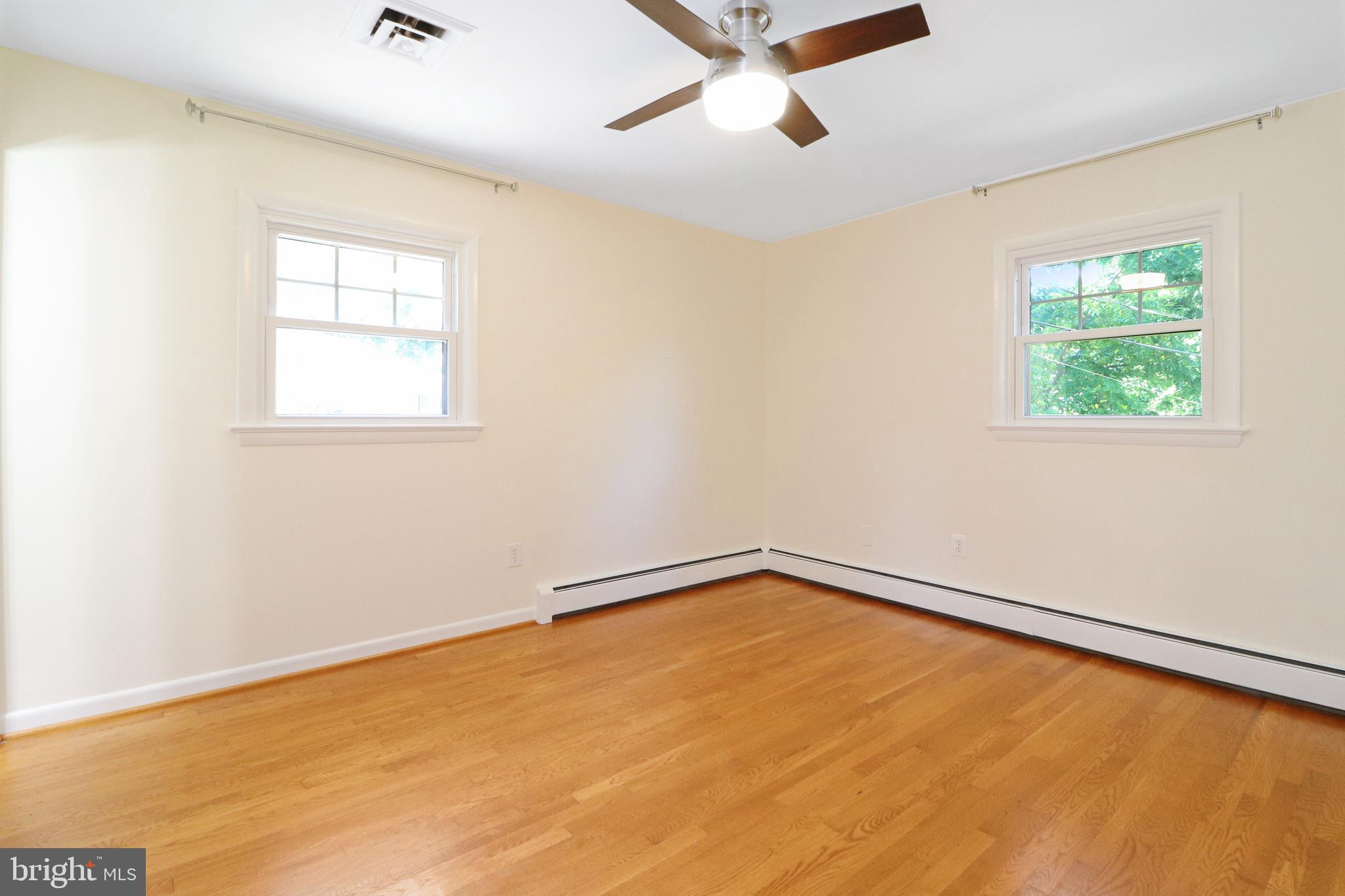 VALEWOOD MANOR - Residential Lease