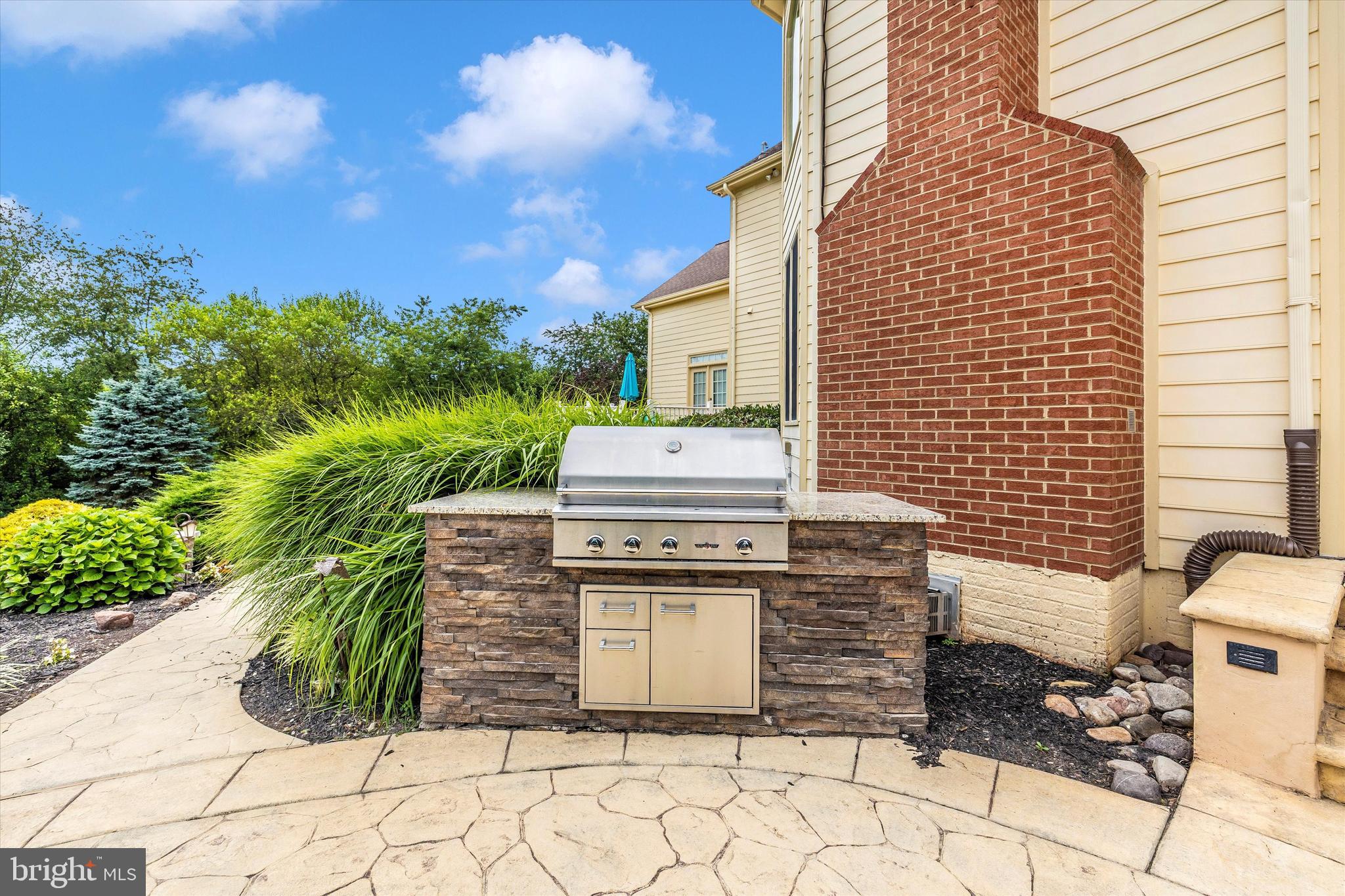 SENECA SPRINGS - Residential