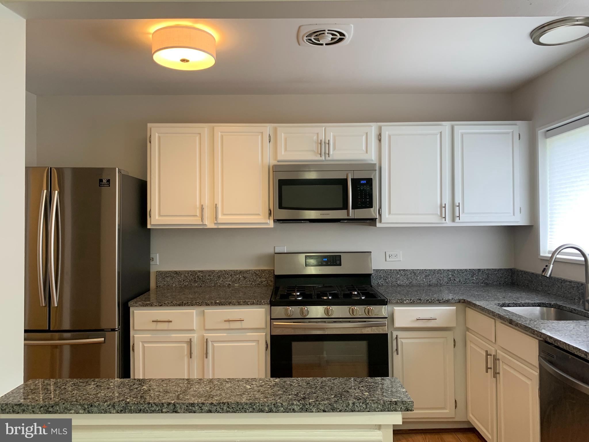 PARKSIDE CONDOMINIUMS - Residential Lease