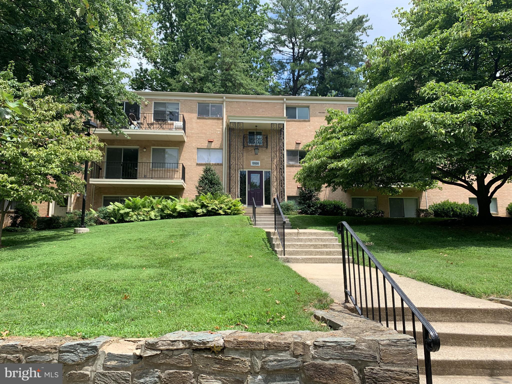 PARKSIDE CONDOMINIUMS - Residential Lease