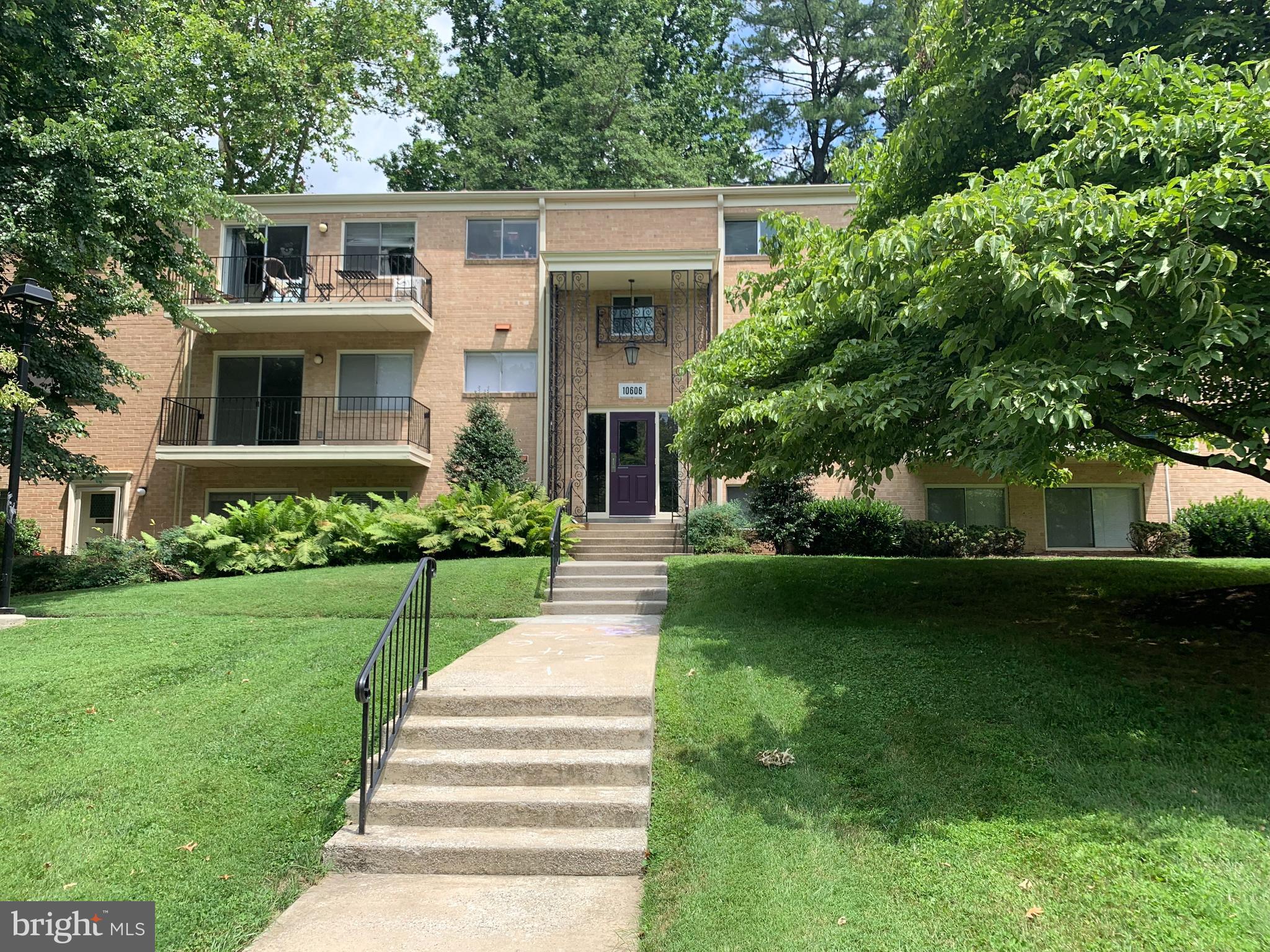 PARKSIDE CONDOMINIUMS - Residential Lease