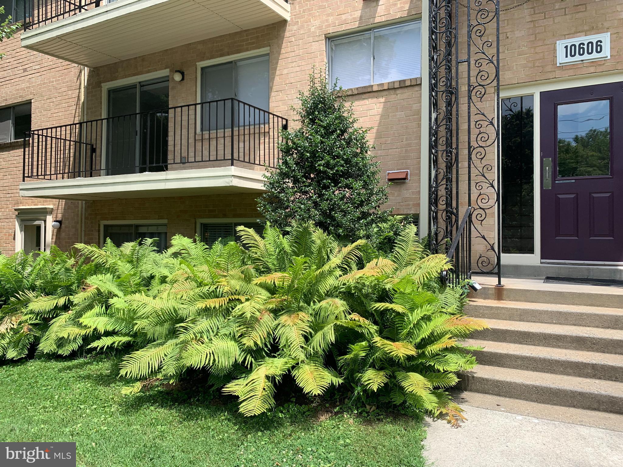 PARKSIDE CONDOMINIUMS - Residential Lease