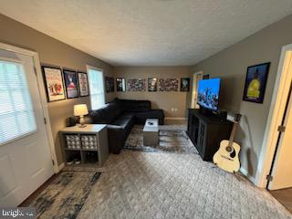 GROUSE HOLLOW ESTATES - Residential Lease