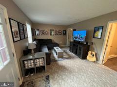 GROUSE HOLLOW ESTATES - Residential Lease