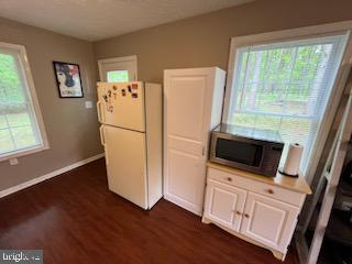 GROUSE HOLLOW ESTATES - Residential Lease