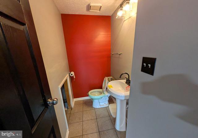 2707 GREENWOOD DRIVE