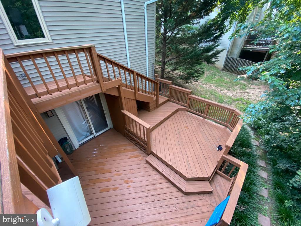 FAIR WOODS - Residential Lease