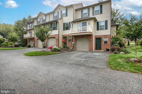 Photo of 4 River Bend Park, Lancaster, PA 17602 (MLS # PALA2041296)