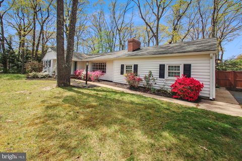 2 WINDWARD DRIVE SEVERNA PARK MD 21146