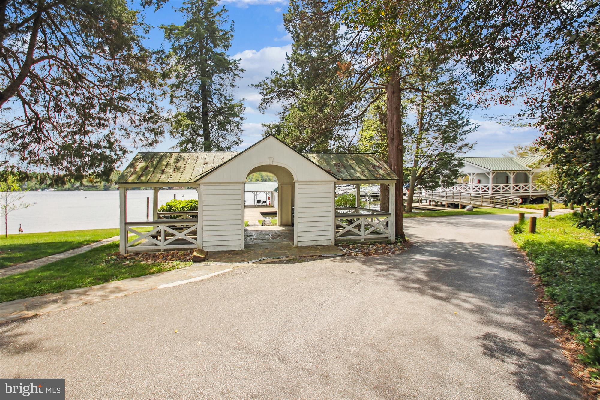 FAIRWINDS ON SEVERN - Residential