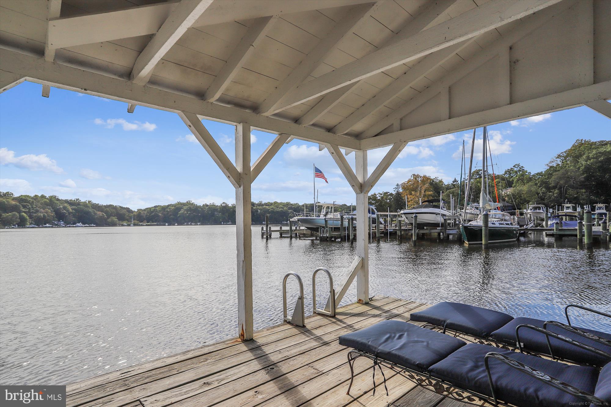 FAIRWINDS ON SEVERN - Residential