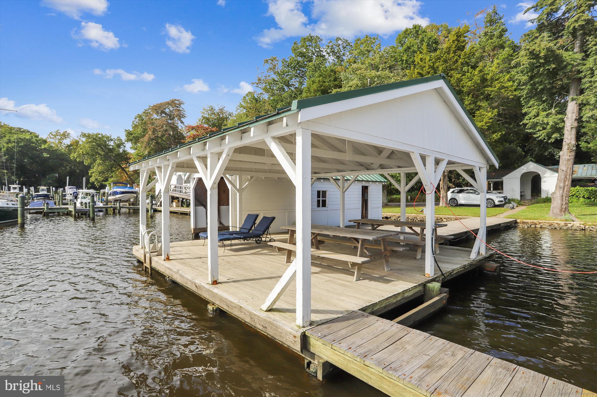 FAIRWINDS ON SEVERN - Residential