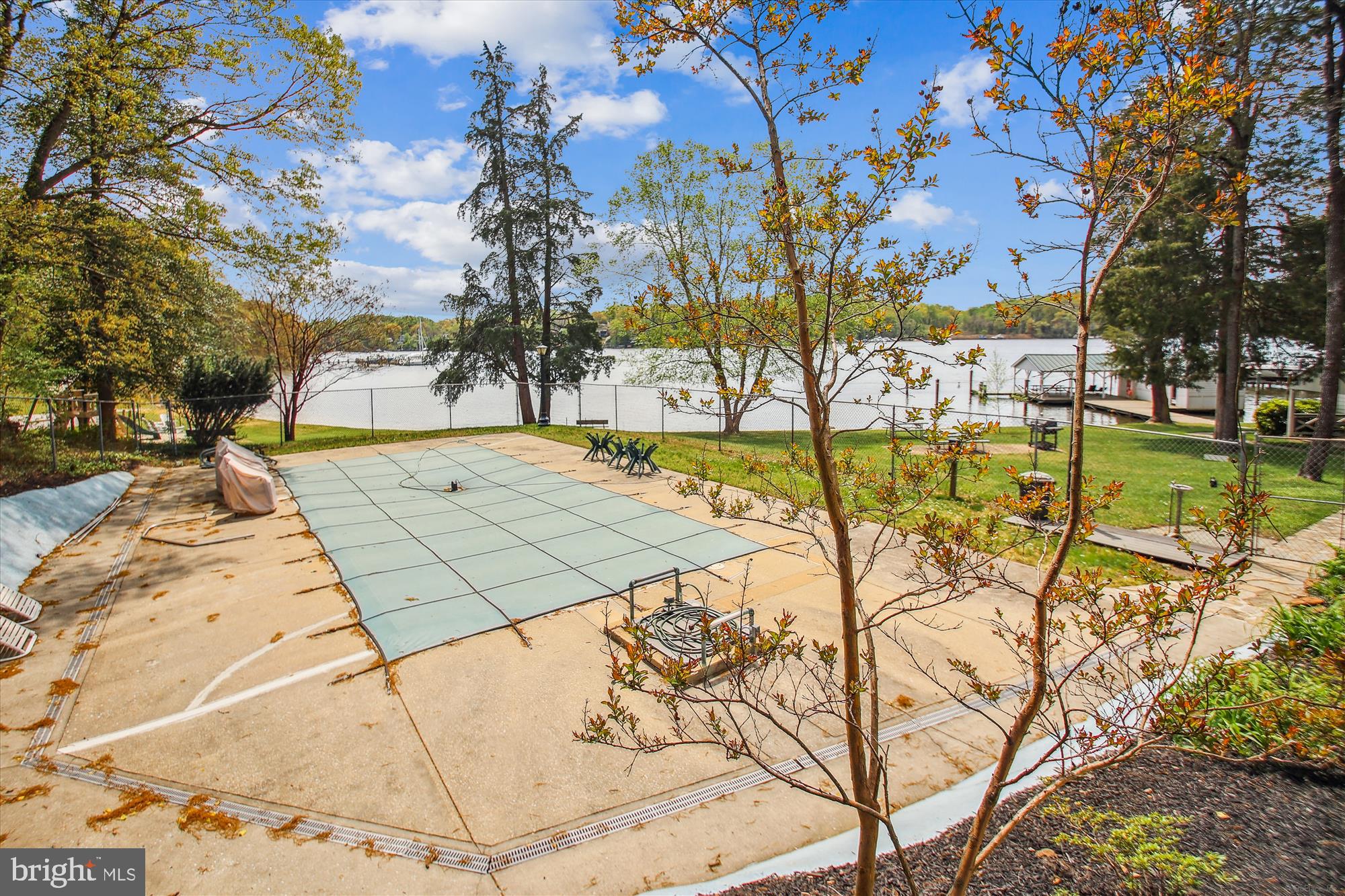 FAIRWINDS ON SEVERN - Residential