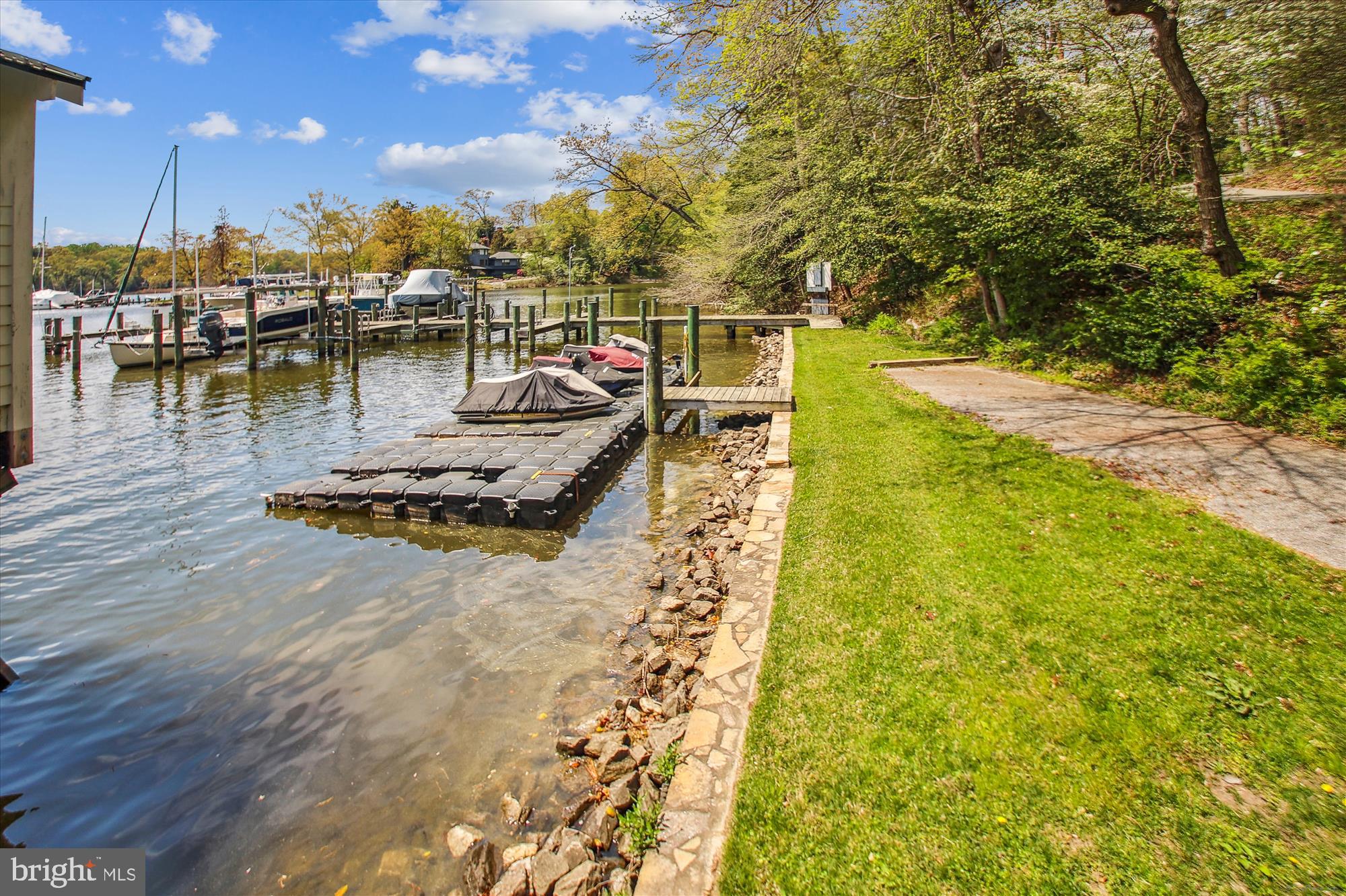 FAIRWINDS ON SEVERN - Residential