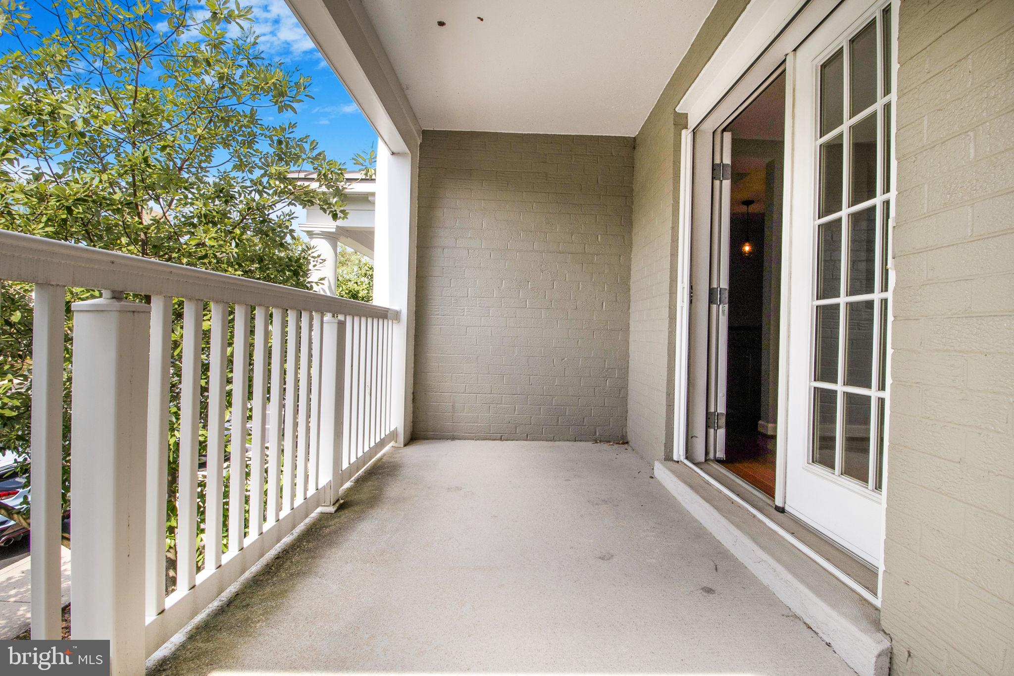 WEST VILLAGE OF SHIRLINGTON - Residential