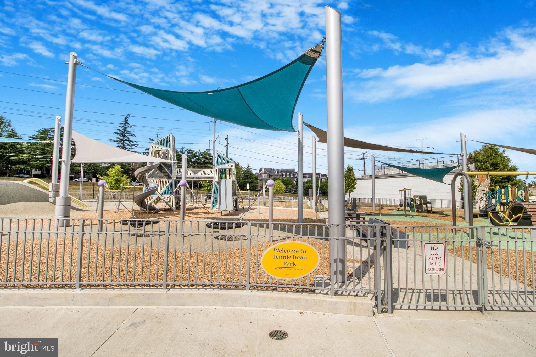 WEST VILLAGE OF SHIRLINGTON - Residential