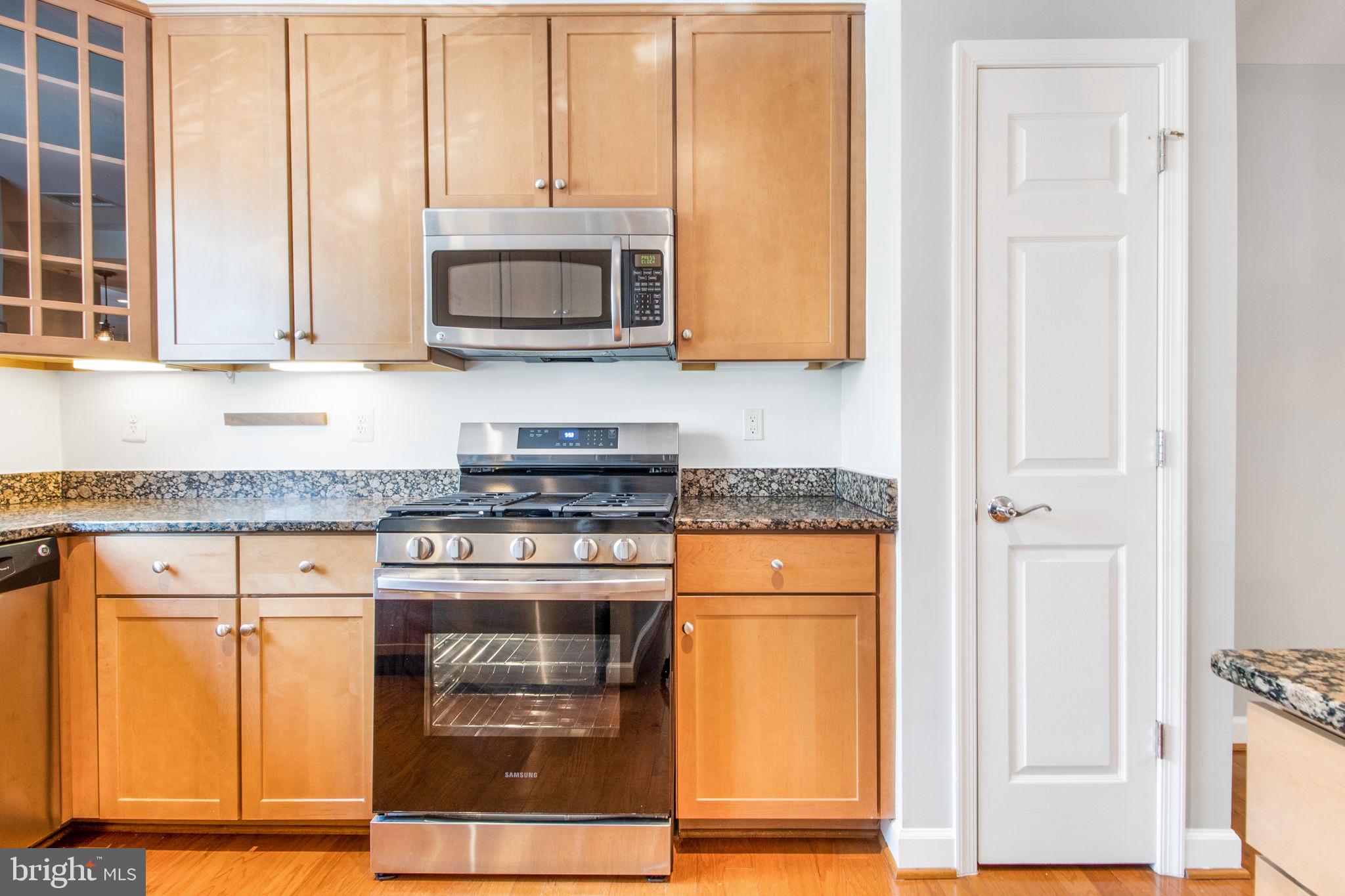 WEST VILLAGE OF SHIRLINGTON - Residential