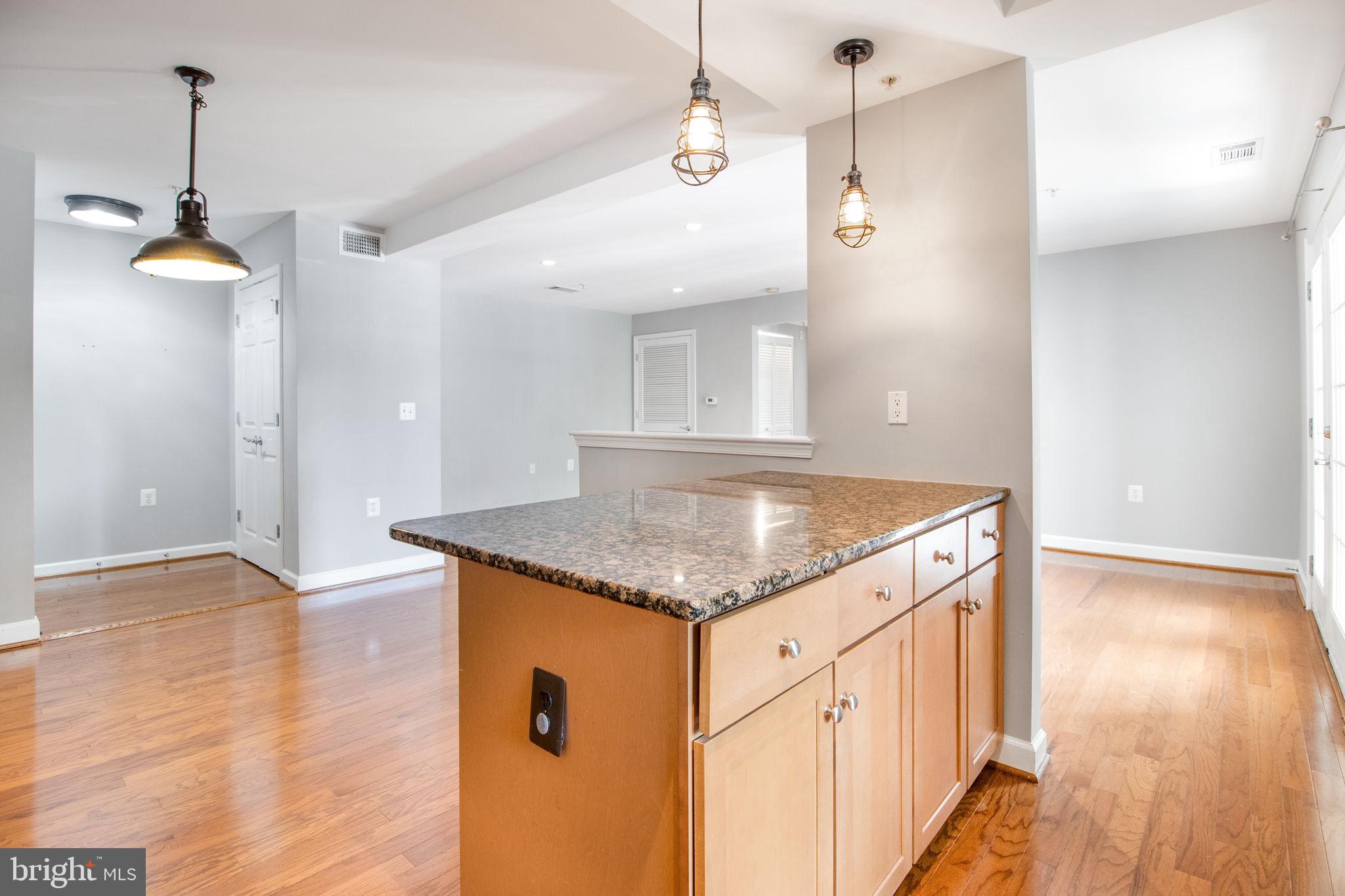 WEST VILLAGE OF SHIRLINGTON - Residential