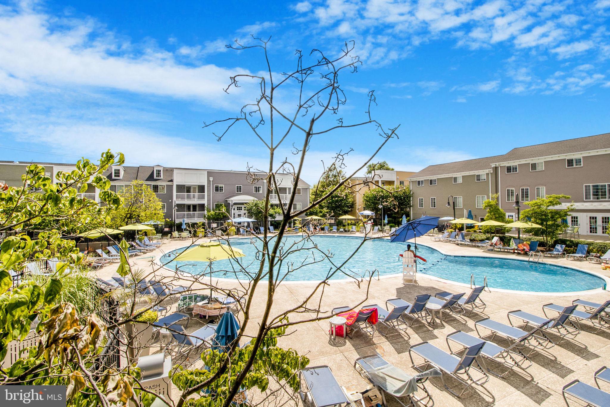 WEST VILLAGE OF SHIRLINGTON - Residential