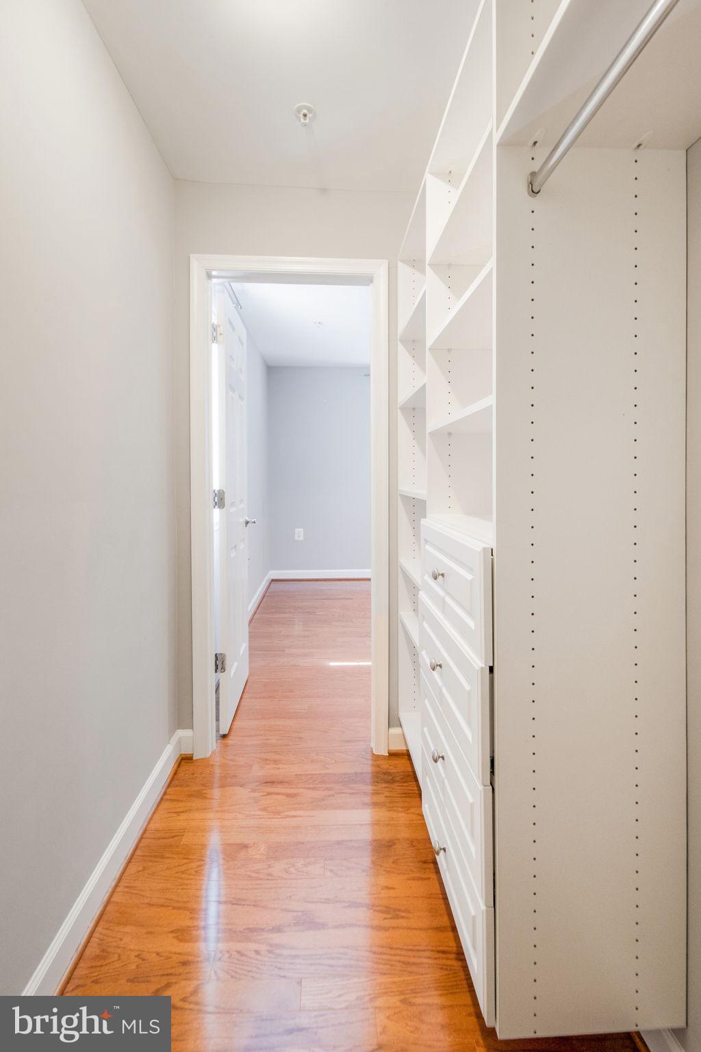 WEST VILLAGE OF SHIRLINGTON - Residential