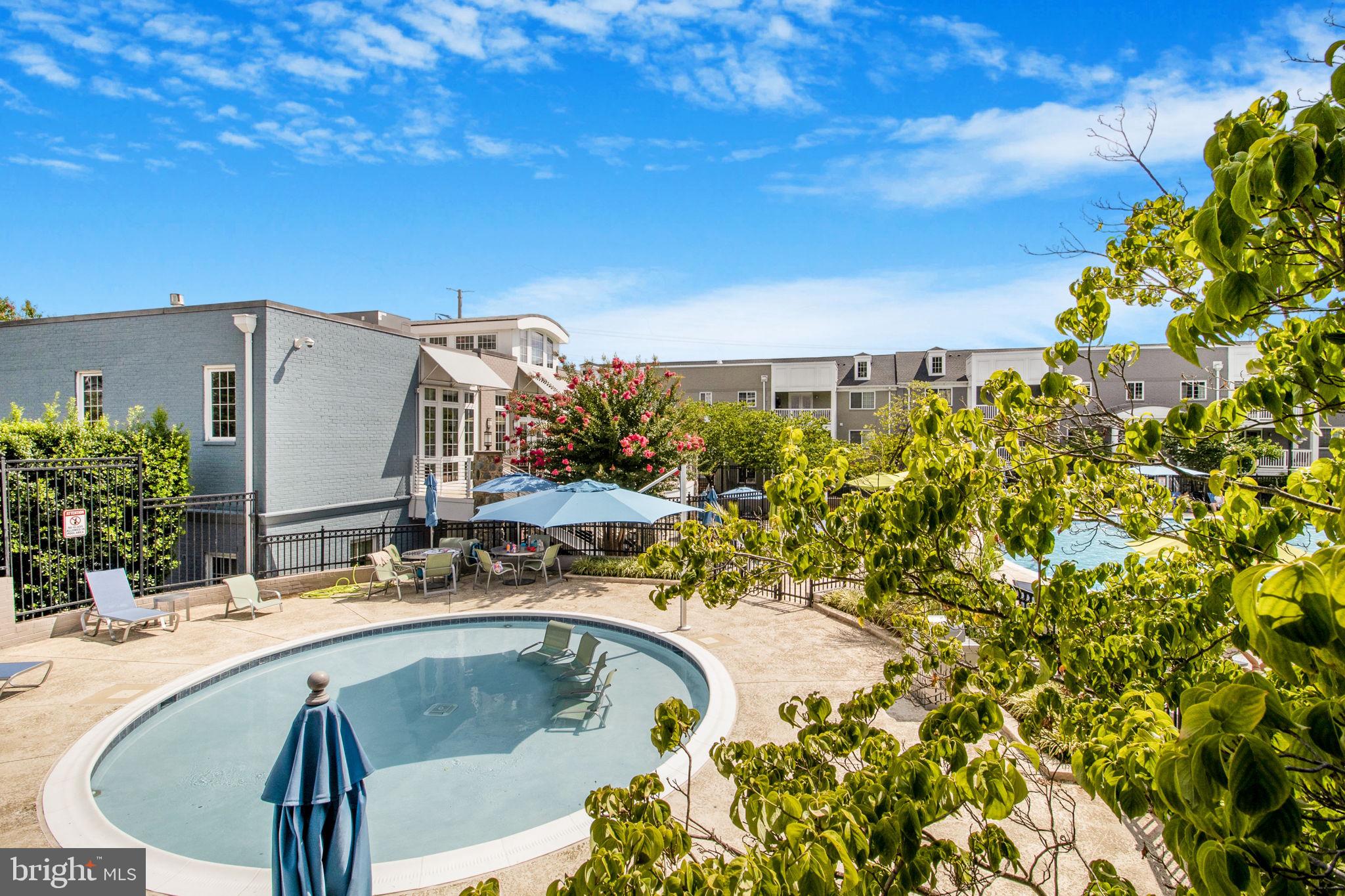 WEST VILLAGE OF SHIRLINGTON - Residential