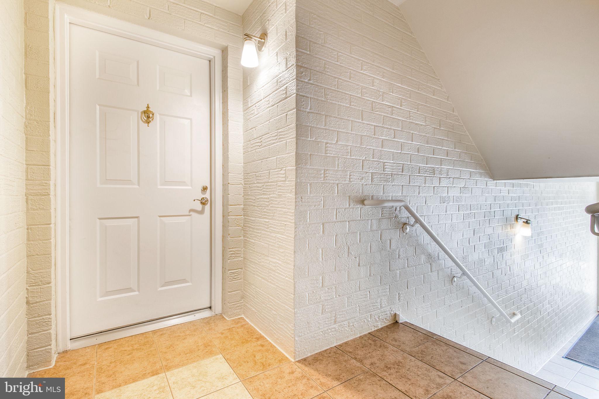 WEST VILLAGE OF SHIRLINGTON - Residential