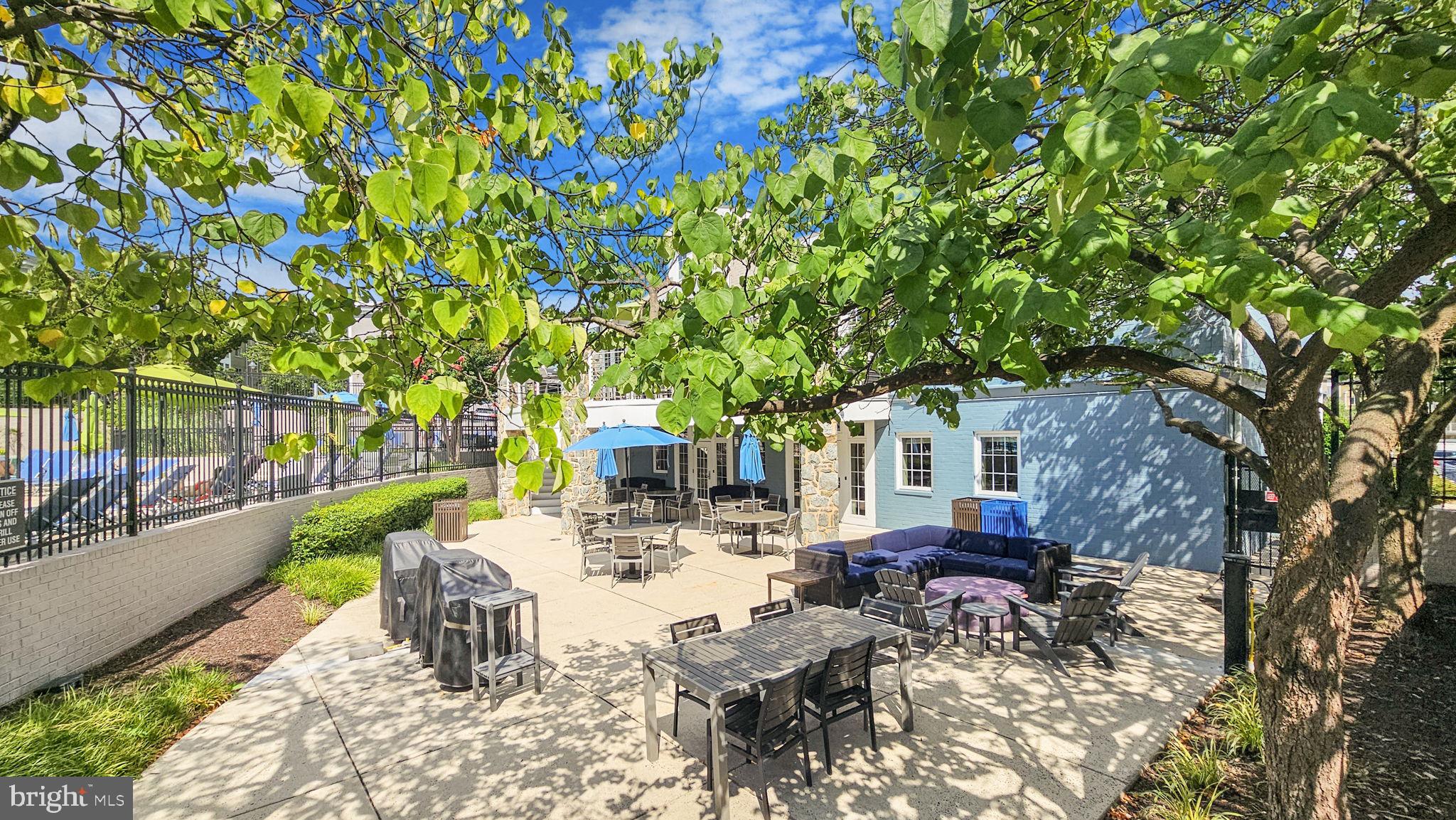 WEST VILLAGE OF SHIRLINGTON - Residential