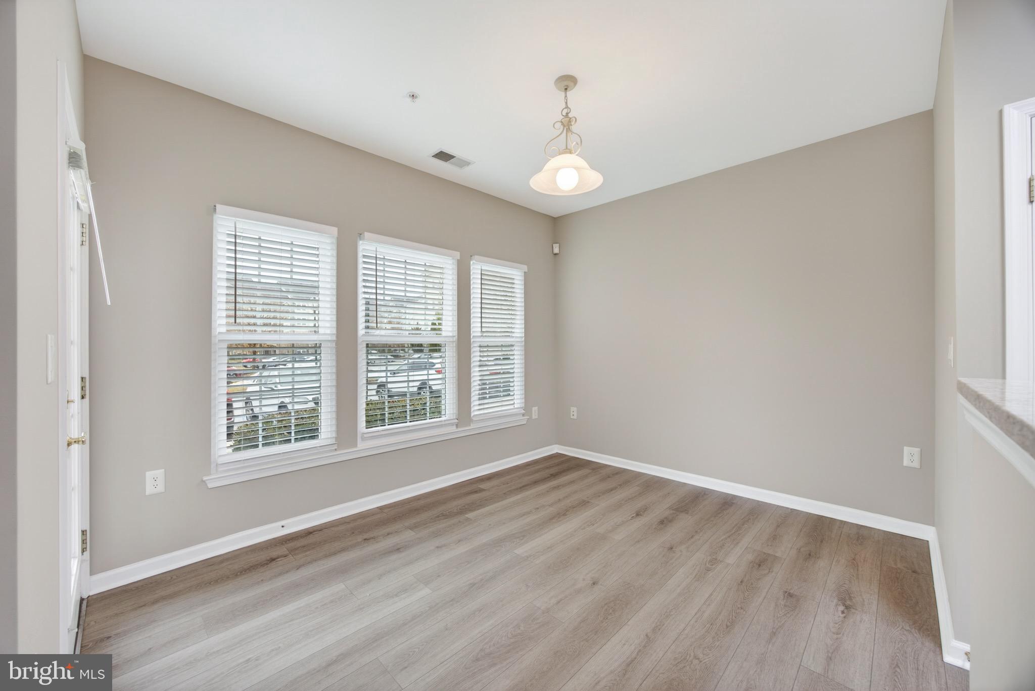 WAVERLY WOODS - Residential